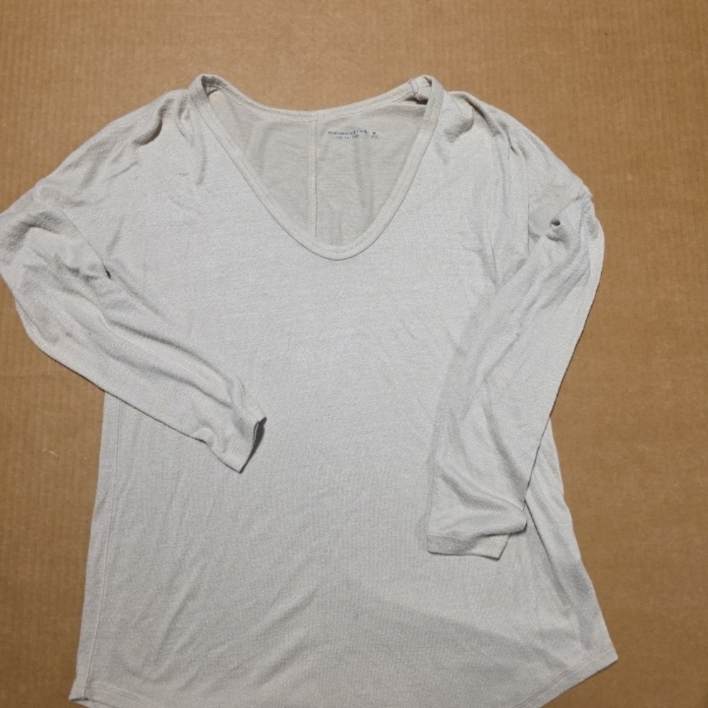 Abercrombie & Fitch Womens M soft cozy stretch pullover v-neck Blouse